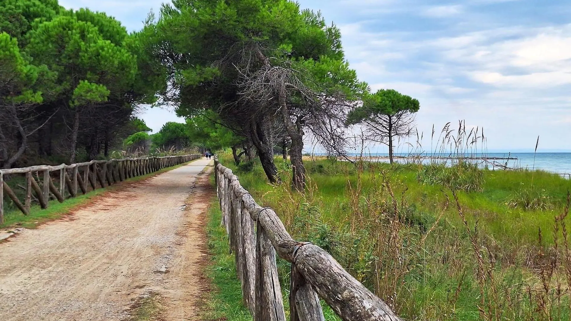 Peaceful Apartment In A Fantastic Resort Bibione Italy