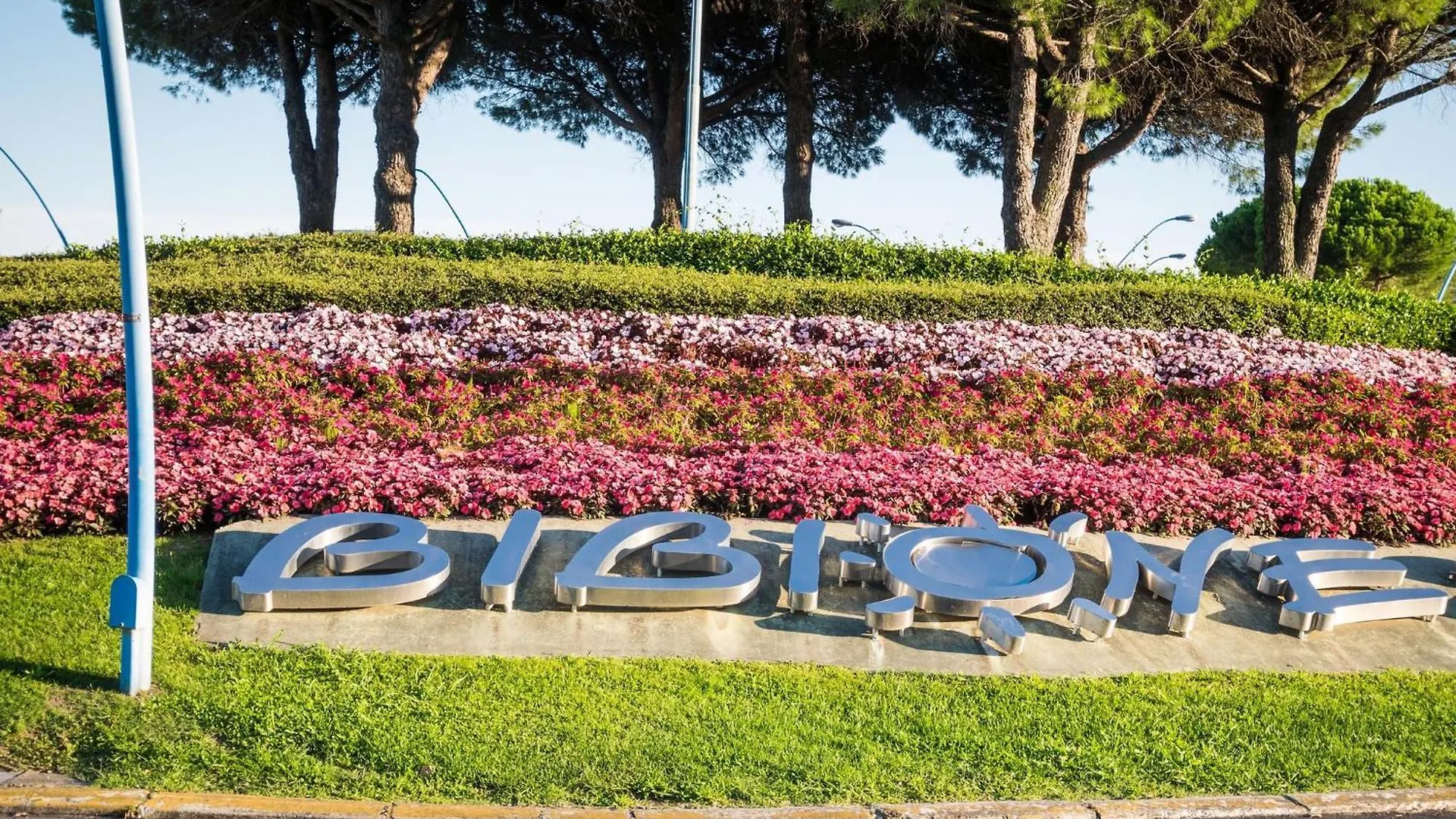 Peaceful Apartment In A Fantastic Resort Bibione Italy